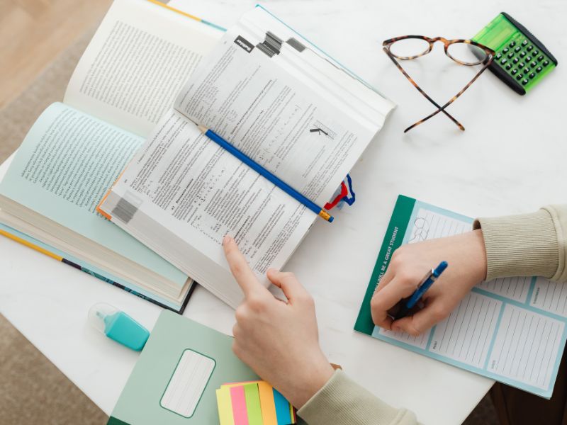 Ngành kế toán học những môn gì? Lộ trình môn học cần biết