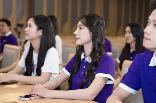 Sinh viên tốt nghiệp khoa Kinh tế ĐH Intracom có cơ hội nghề nghiệp rộng mở