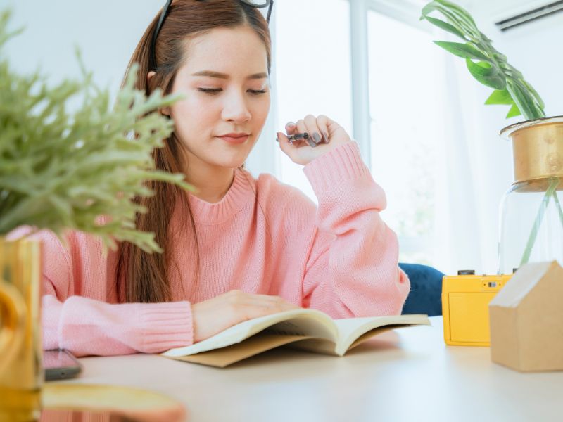 Học đại học từ xa có cần lên trường không? Những trường hợp người học cần lên trường khi học từ xa