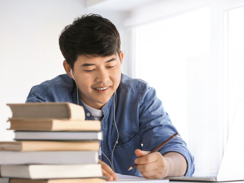 Lý do học QTKD từ xa Intracom ngay để bứt phá sự nghiệp