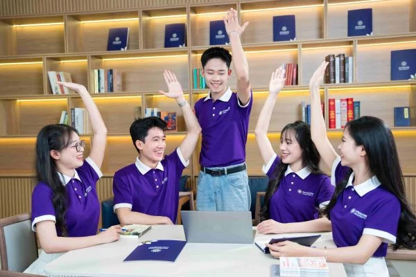 Nên học ngành gì ở Intracom? Gợi ý chọn ngành phù hợp