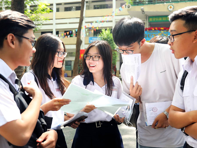 lkt-tu-xa-va-chinh-quy-3
