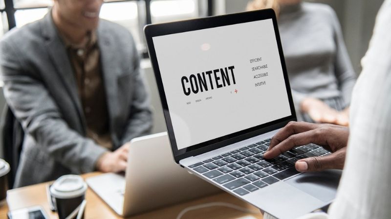 Học Ngôn ngữ Anh từ xa có làm biên tập viên, content tiếng Anh không?